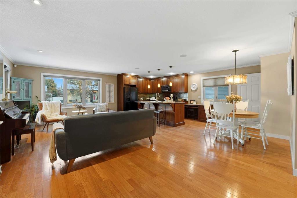 Picture for 14 Sherwood Crescent 