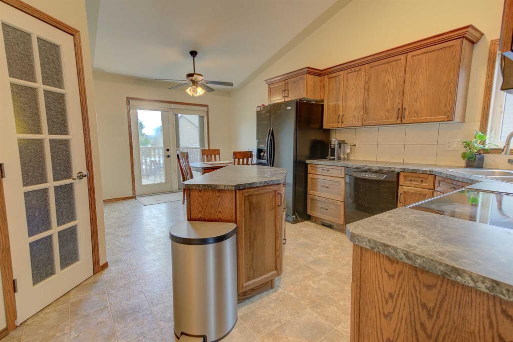 Picture for 39 Reynolds Road 