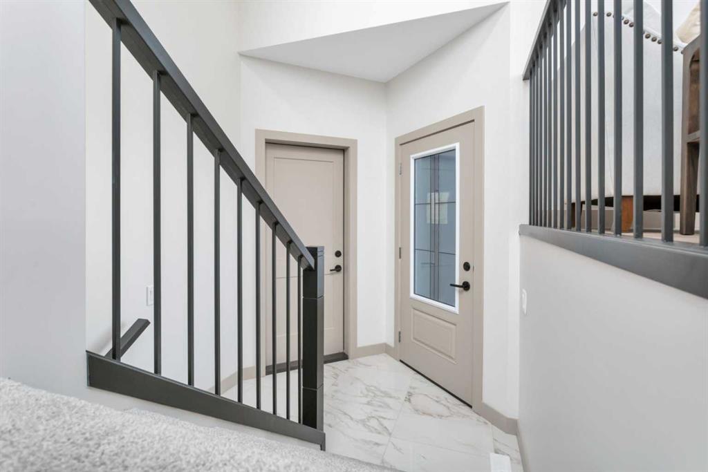 Picture for 120 Hampton Crescent 