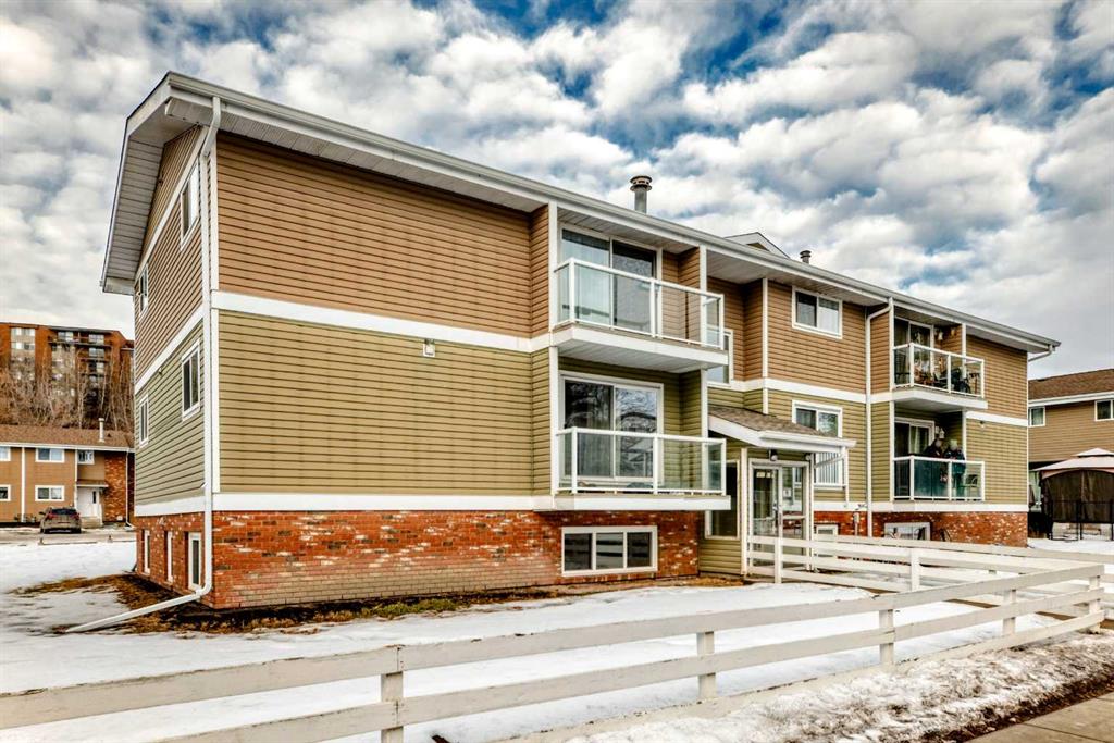 Picture for 103, 5812 61 Street 