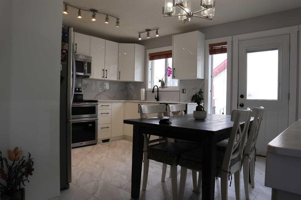 Picture for 6015 60A Ave Cres  