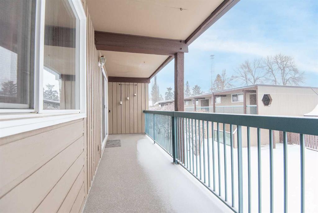 Picture for 7, 5816 65 Street 