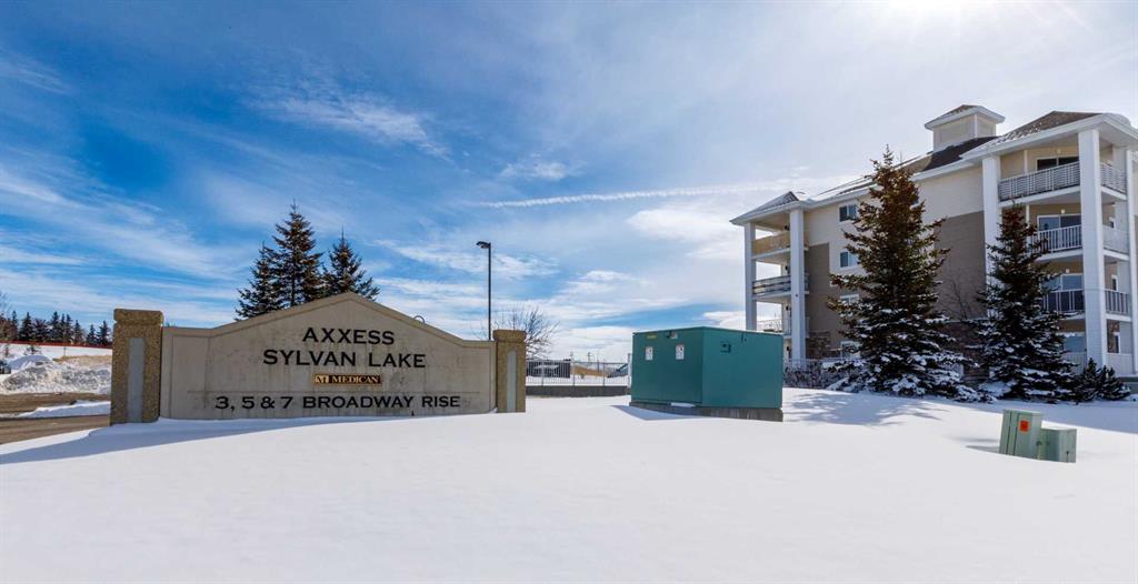 Picture for 214, 3 Broadway Rise  