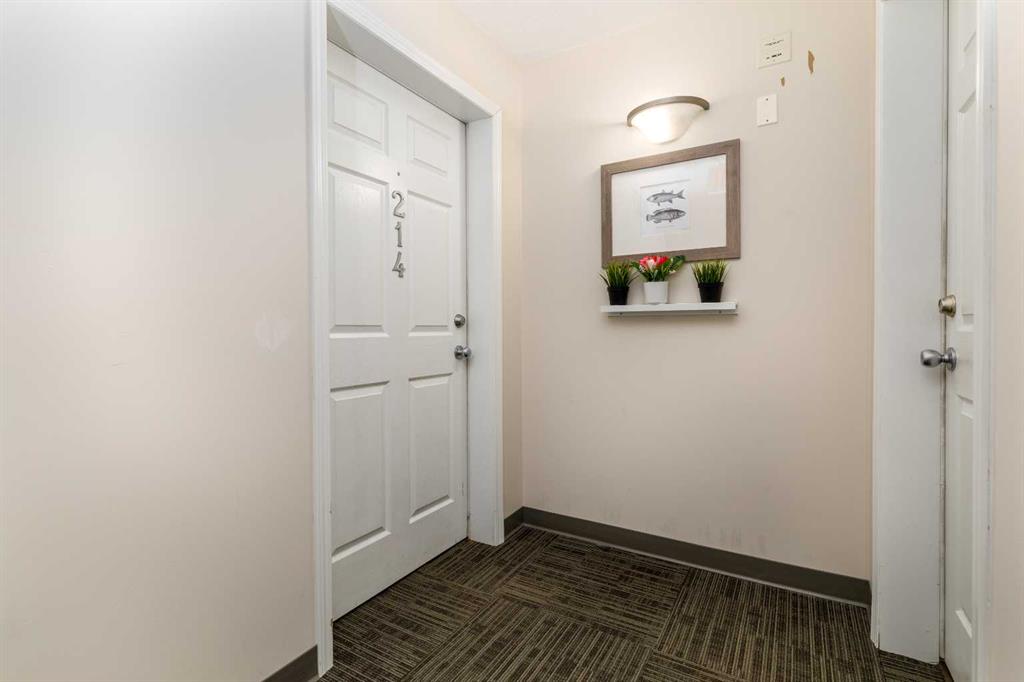 Picture for 214, 3 Broadway Rise  