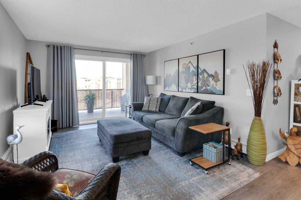 Picture for 8401, 304 Mackenzie Way SW