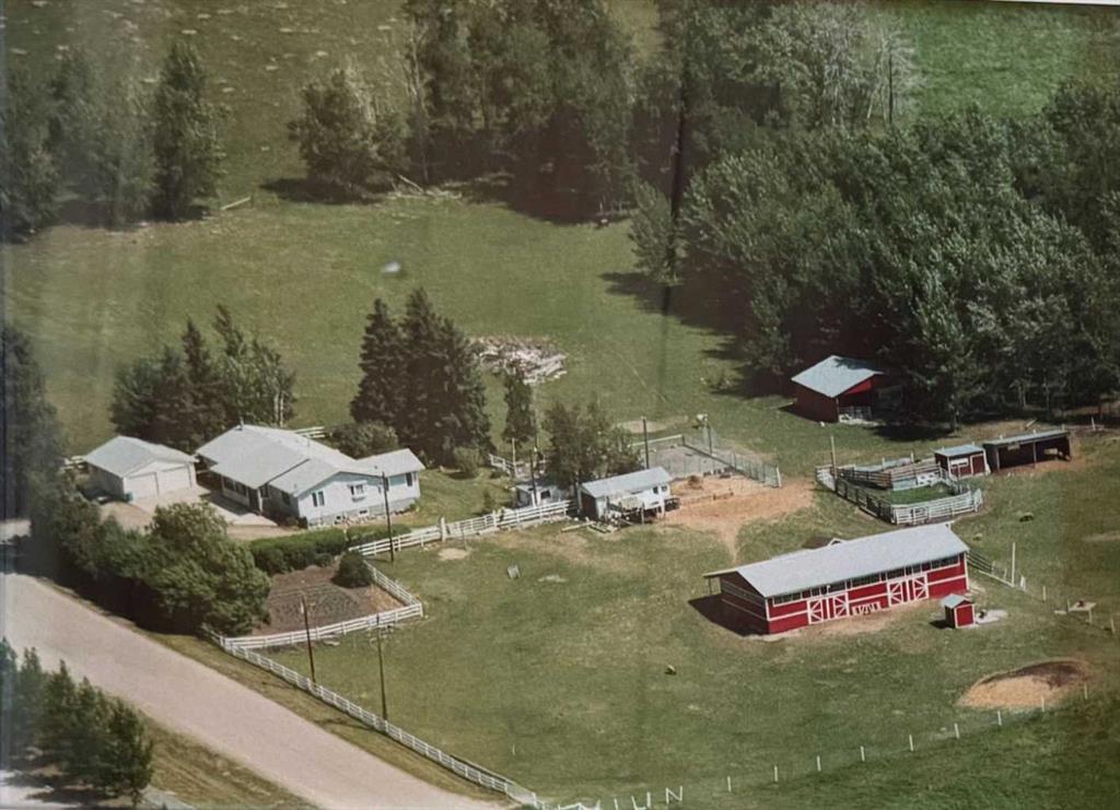 Picture for 38459 Range Road 283  