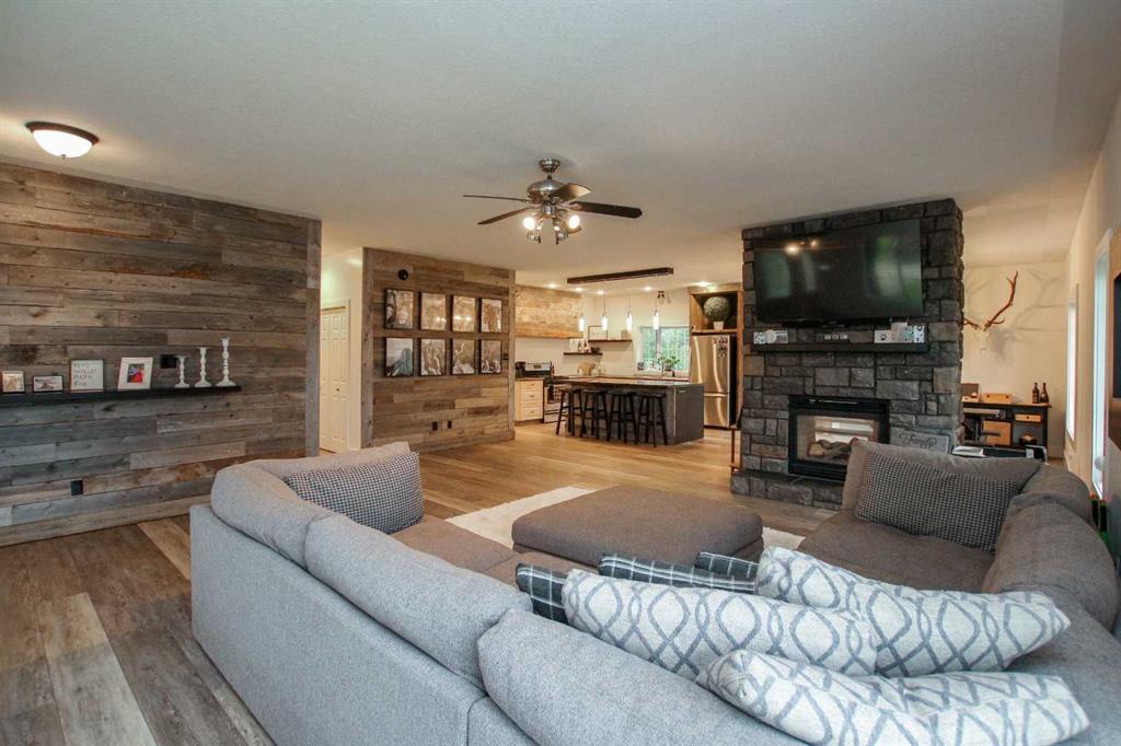 Picture for 201, 1236 Township Road 384  