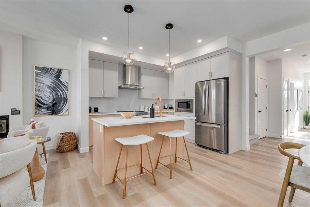 Picture for 568 Buffaloberry Manor SE