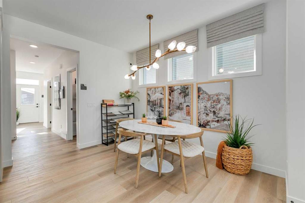 Picture for 568 Buffaloberry Manor SE