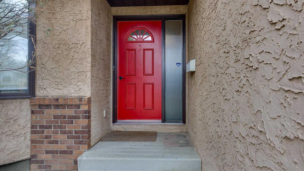 Picture for 5019 60 Street Close 