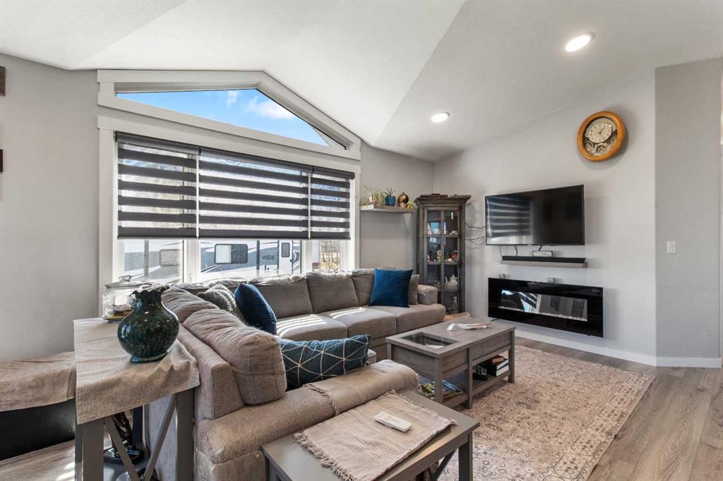 Picture for 93, 41019 range road 11  