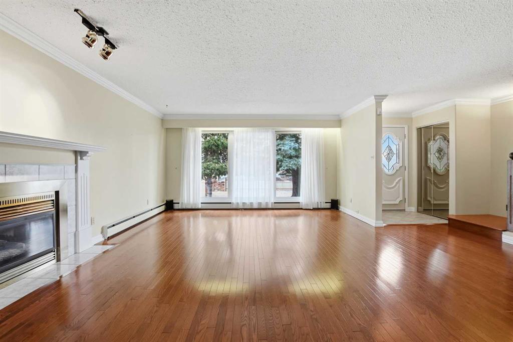 Picture for 3919 43 Avenue 