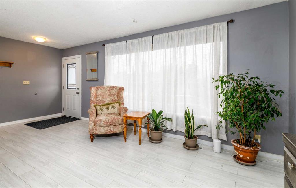 Picture for 5232 38 StreetCrescent 