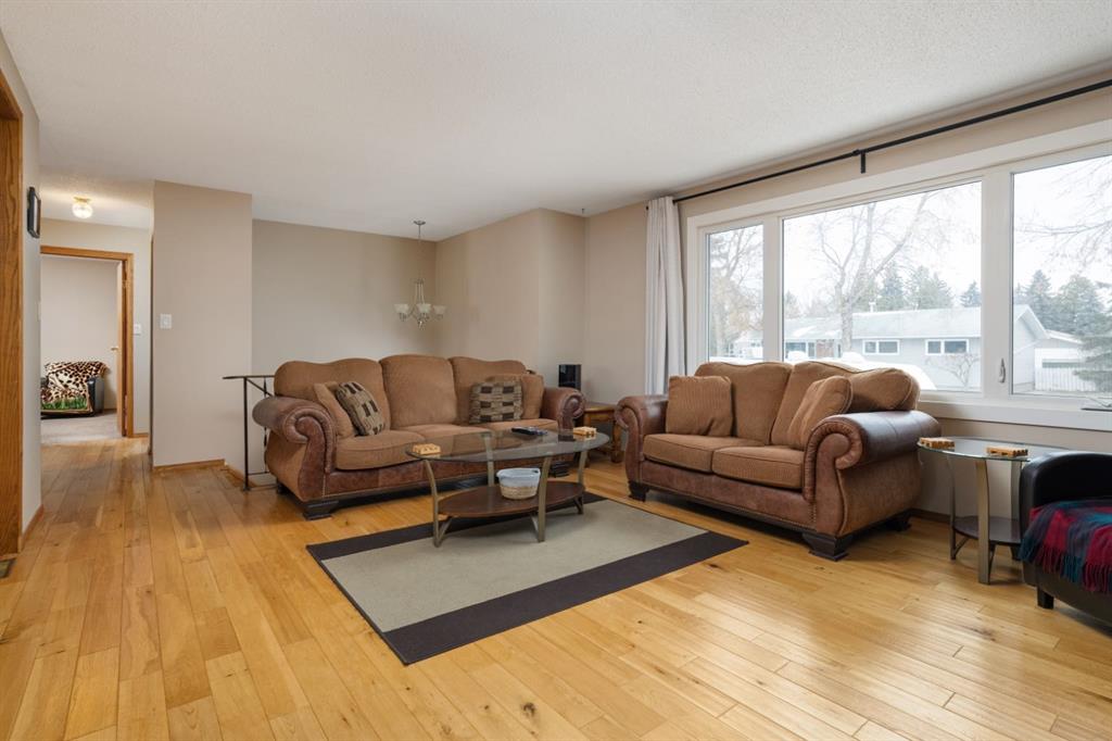 Picture for 6607 44 Avenue 