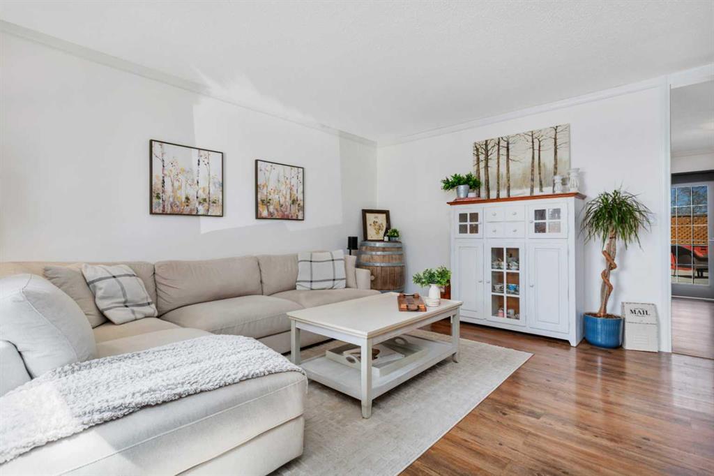 Picture for 11 Pearson Crescent 