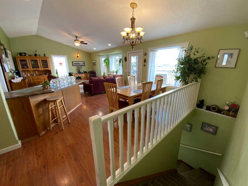 Picture for 238 Centre Street S