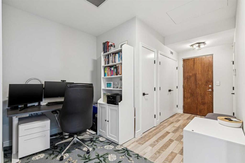 Picture for 101, 817 15 Avenue SW