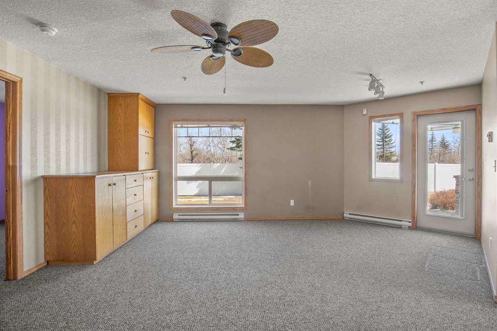 Picture for 101, 60 Jacobs Close 