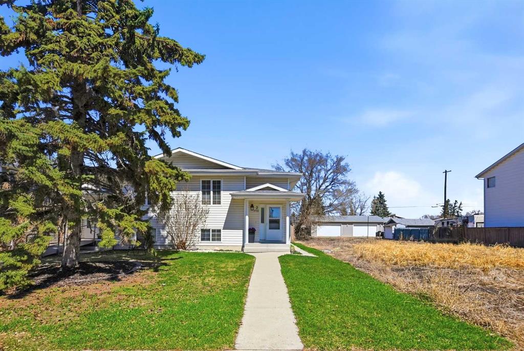 Picture for 2, 3722 46 Street 