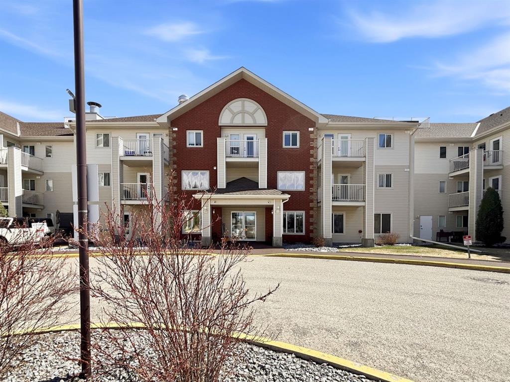 Picture for 330, 56 Carroll Crescent 