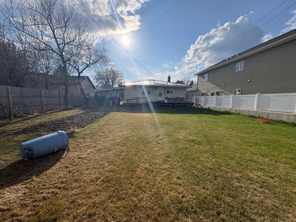 Picture for 5223 49 Street 