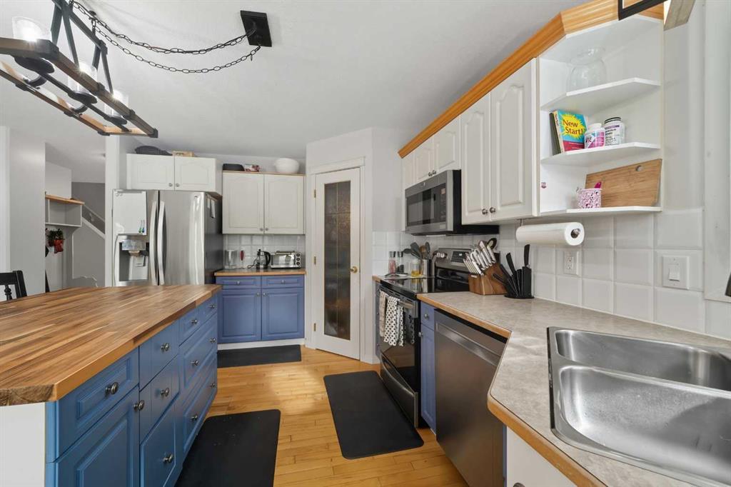 Picture for 65 Asmundsen Avenue 