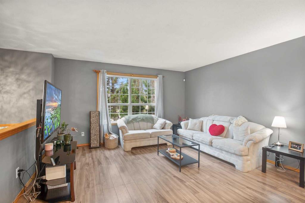 Picture for 56 Country Ridge Close 