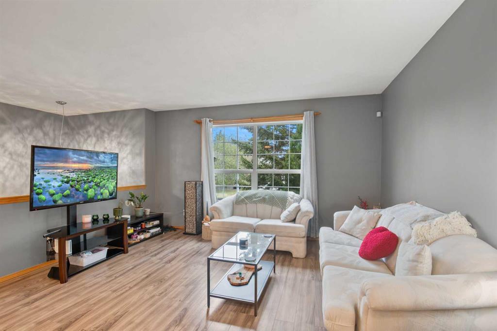 Picture for 56 Country Ridge Close 