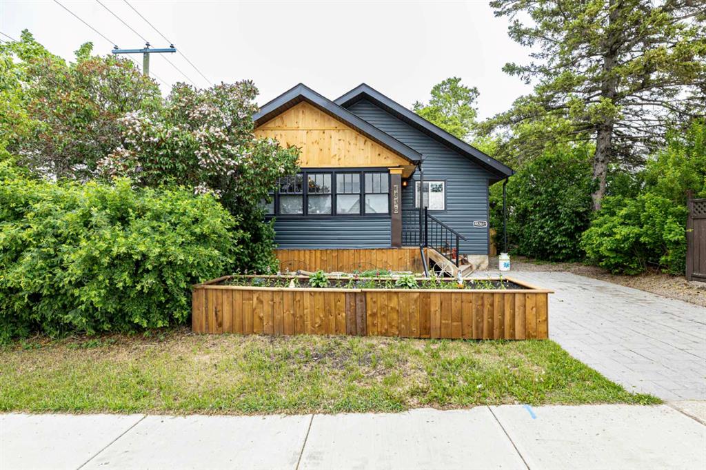 Picture for 4836 49 Street 