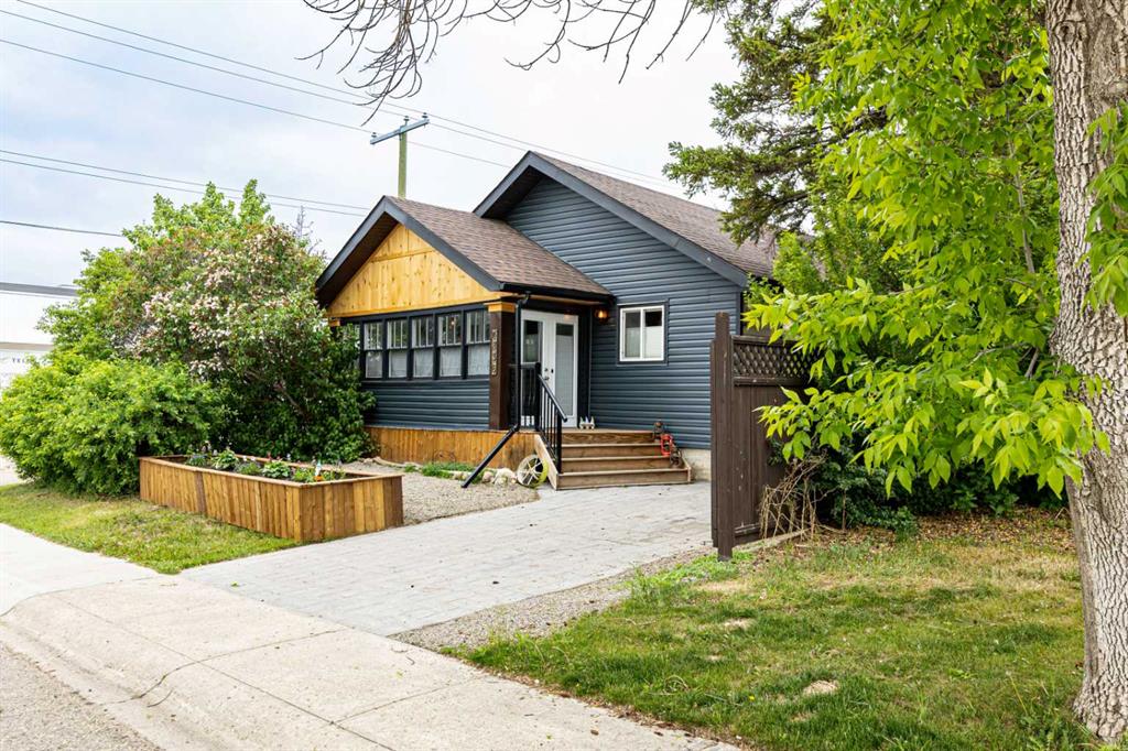 Picture for 4836 49 Street 