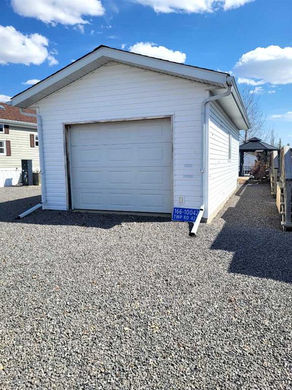 Picture for 166A, 10042 Township Road 422  