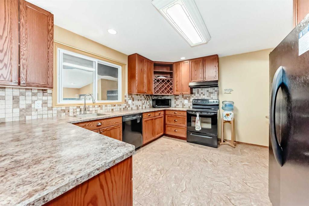 Picture for 1652 Boutellier Close 