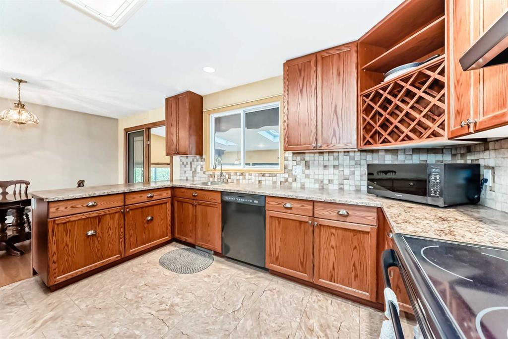 Picture for 1652 Boutellier Close 