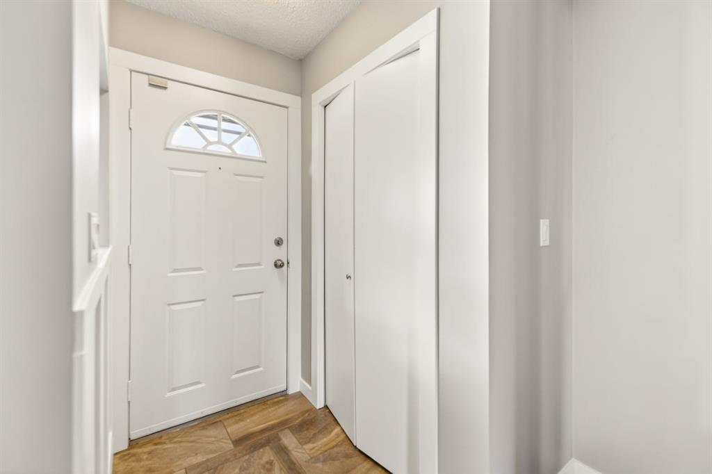 Picture for 5 Elwell Close 