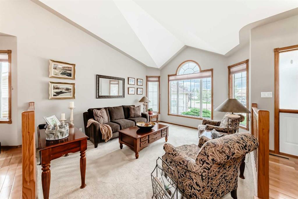 Picture for 15 East Close 