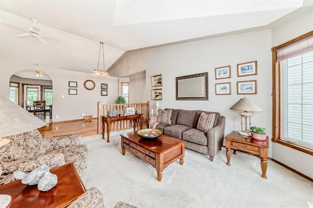 Picture for 15 East Close 