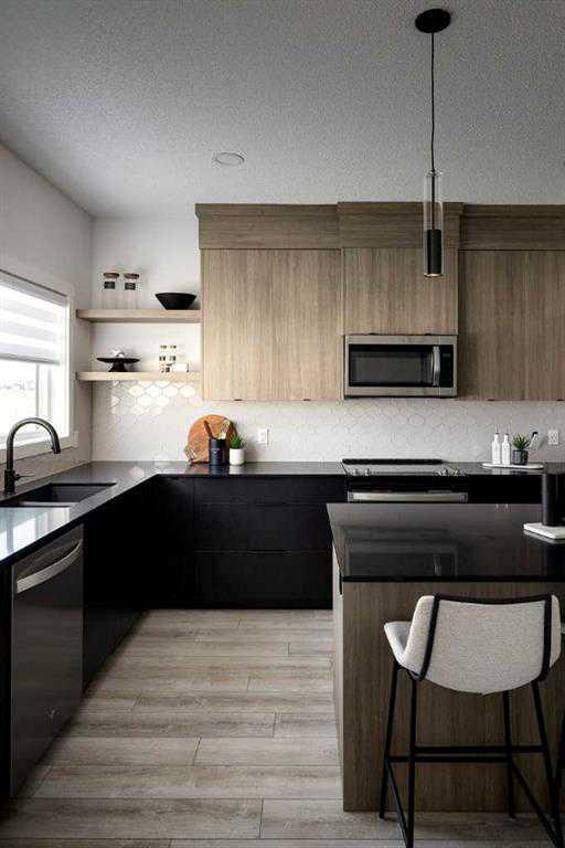 Picture for 18 Creekview Avenue SW