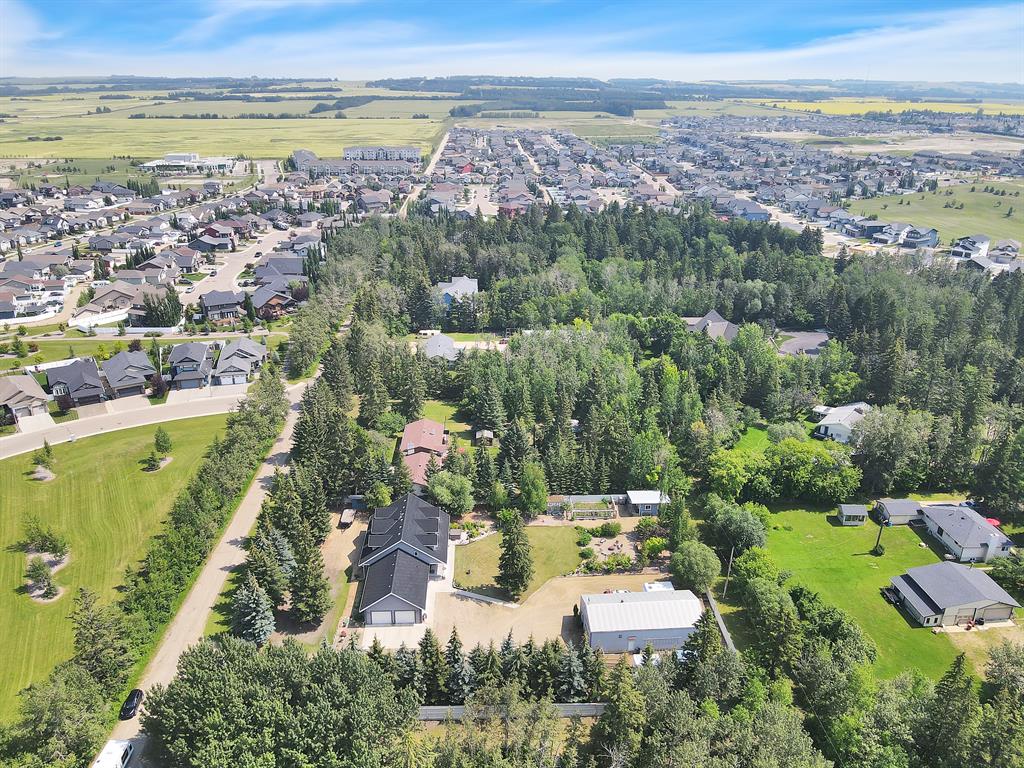      98 College Park Drive , Red Deer, 0262,T4P 0M7 ;  Listing Number: MLS A2020921