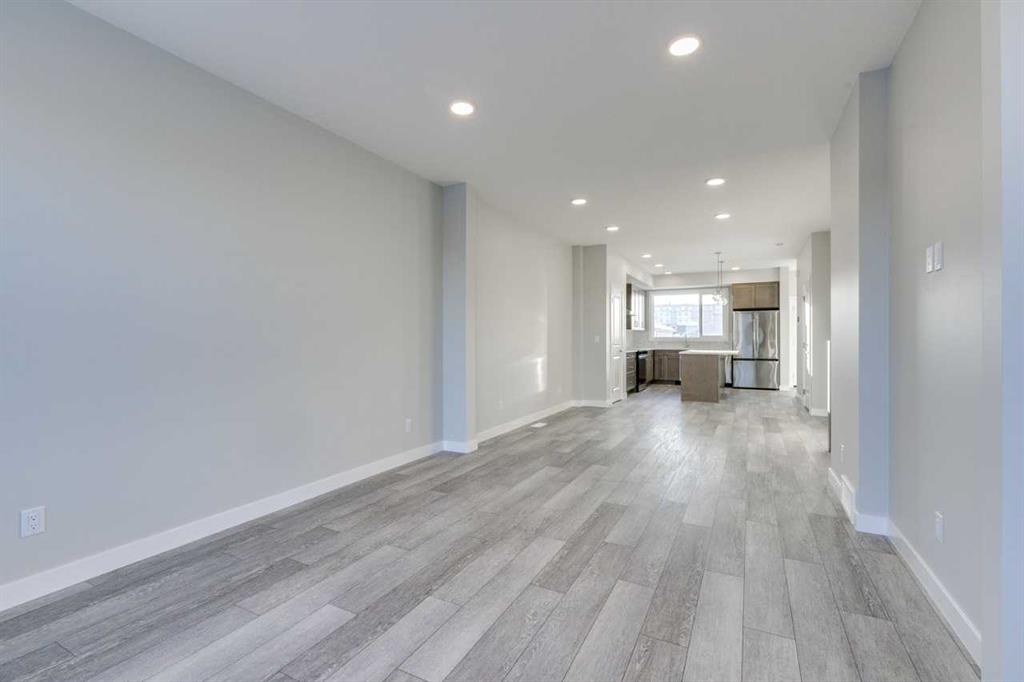 Picture for 121 Silverton Glen Way SW