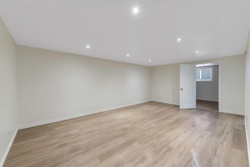Picture for 11 Fir Street  https://www.cirrealty.ca/reb/cara/1/A2264121_20.jpg