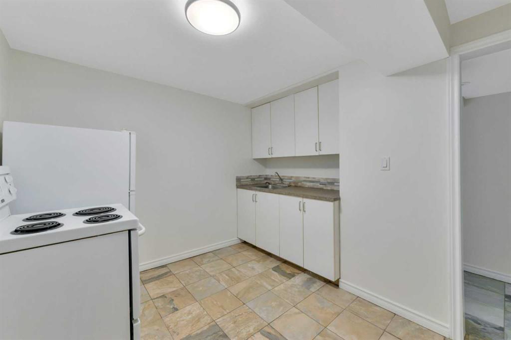 Picture for 11 Fir Street  https://www.cirrealty.ca/reb/cara/1/A2264121_24.jpg