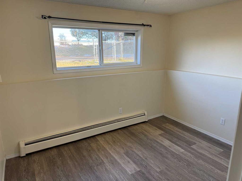 Picture for 7 Nyberg Avenue  https://www.cirrealty.ca/reb/cara/1/A2264661_29.jpg