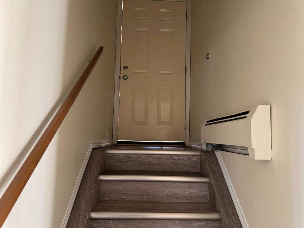 Picture for 7 Nyberg Avenue  https://www.cirrealty.ca/reb/cara/1/A2264661_30.jpg