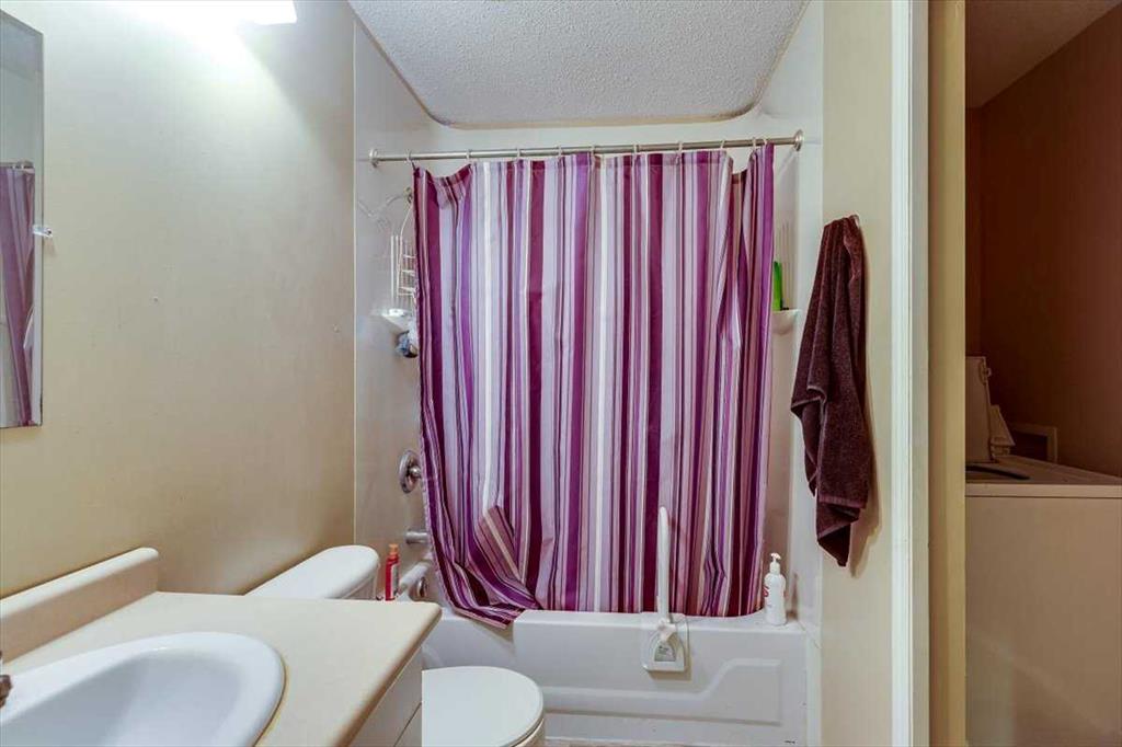 Picture for 7 Nyberg Avenue  https://www.cirrealty.ca/reb/cara/1/A2264661_37.jpg