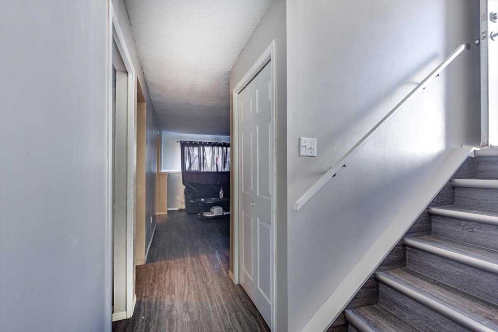 Picture for 7 Nyberg Avenue  https://www.cirrealty.ca/reb/cara/1/A2264661_43.jpg