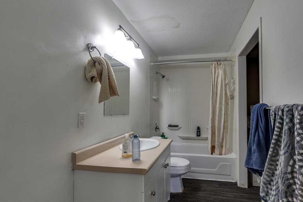 Picture for 7 Nyberg Avenue  https://www.cirrealty.ca/reb/cara/1/A2264661_50.jpg