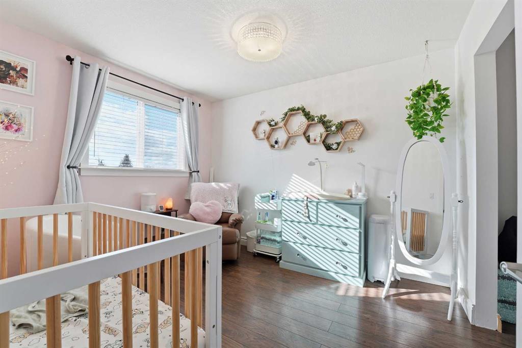 Picture for 18, 1 Fir Street  https://www.cirrealty.ca/reb/cara/1/A2265721_16.jpg