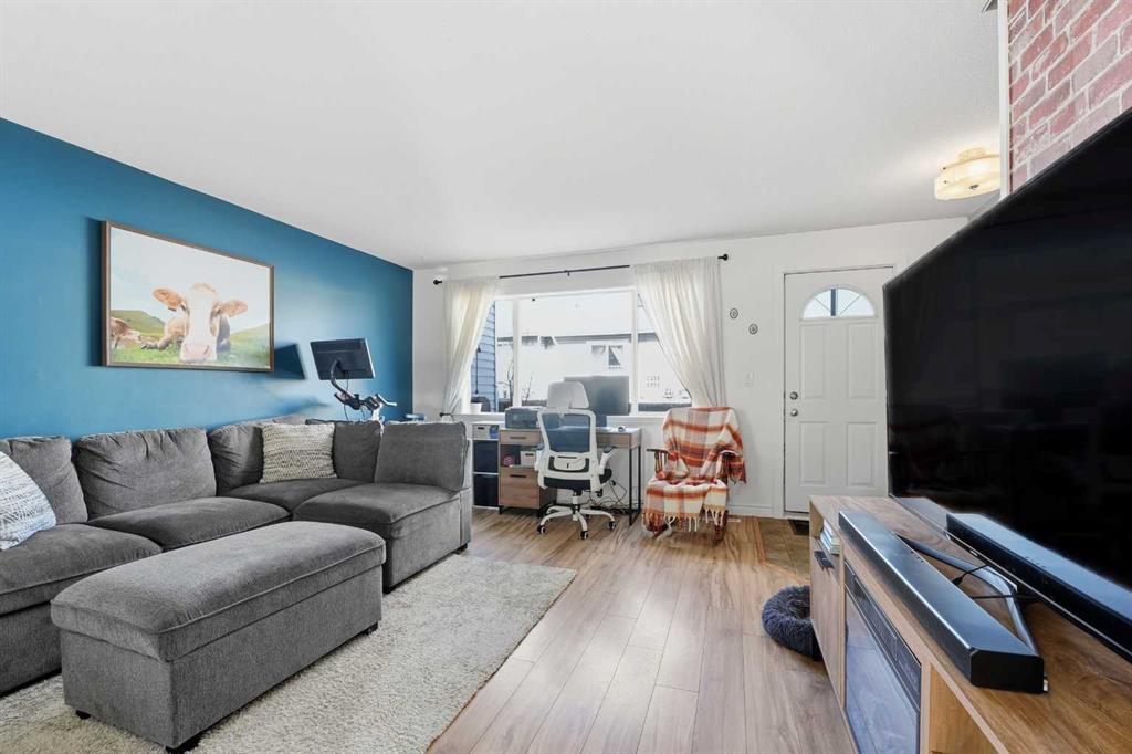 Picture for 18, 1 Fir Street  https://www.cirrealty.ca/reb/cara/1/A2265721_9.jpg