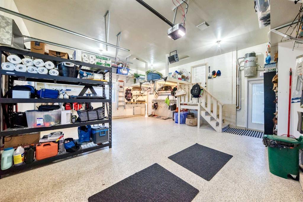 Picture for 92 Allwright Close  https://www.cirrealty.ca/reb/cara/1/A2266111_38.jpg