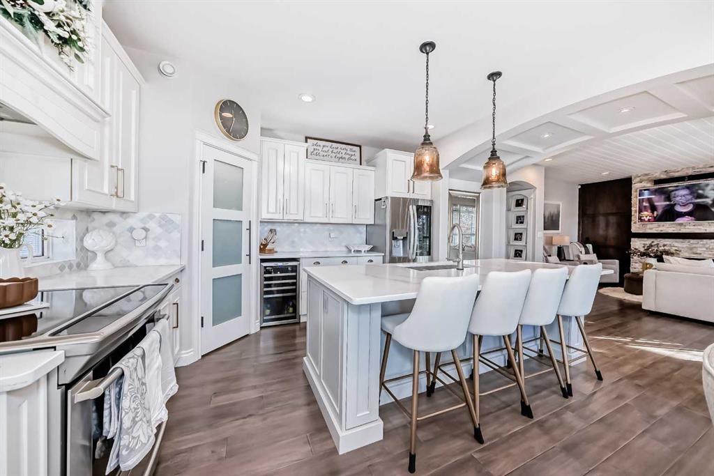 Picture for 92 Allwright Close  https://www.cirrealty.ca/reb/cara/1/A2266111_8.jpg